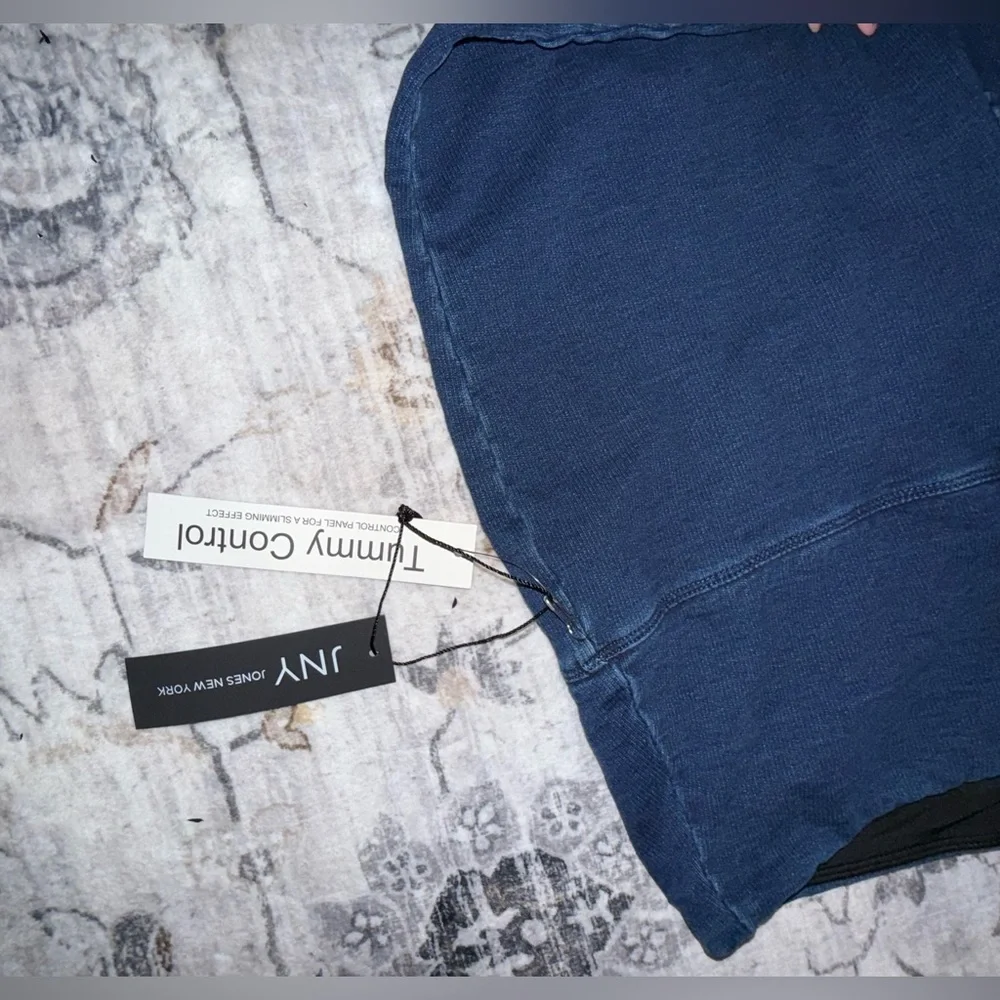 NWT JNY Tummy control Women's Blue Jeans - Picture 2 of 3